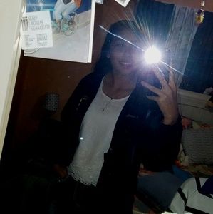 Meet your Posher, Jasmine